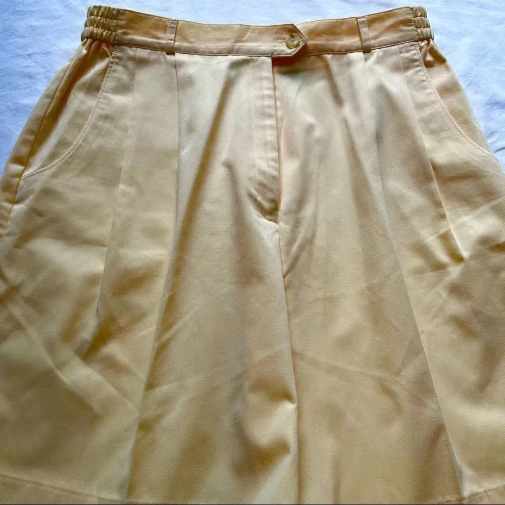 Paradise Bay bermuda shorts yellow size 14 NWOT 3 pockets button and zip